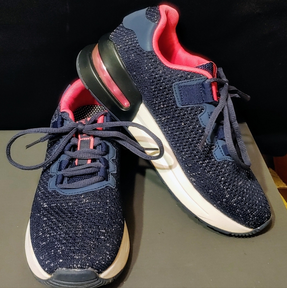 WHITIN Women's Size 8.5 (39) Sneakers